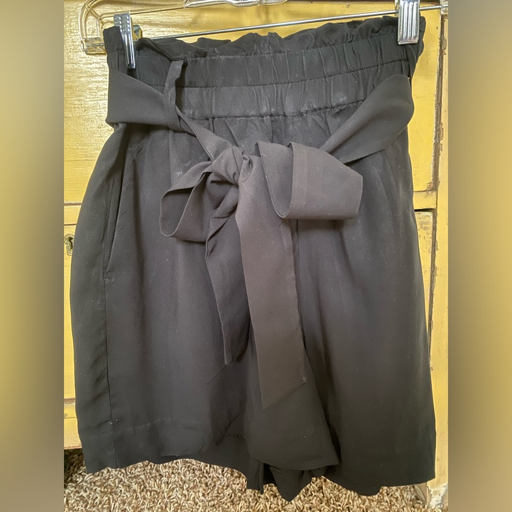 Black Paperbag Waist Tie Front Women's Shorts
